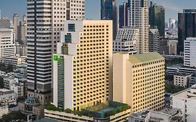 Holiday Inn Bangkok Silom